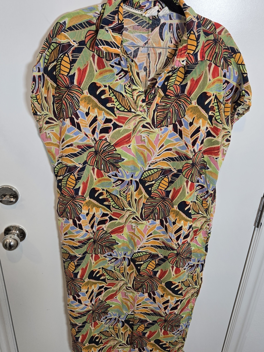 C&C California Multicolor Tropical Leaf Print Tunic